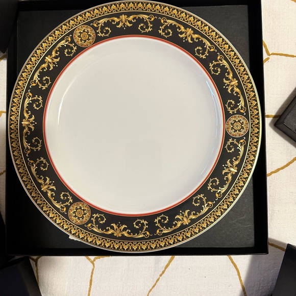 VERSACE X ROSENTHAL Plate set - Picture 3 of 10